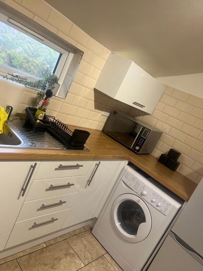 Large Modern Studio Flat Apartman London Kültér fotó